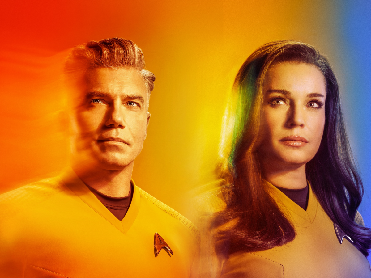 Anson Mount and Rebecca Romijn on Star Trek: Strange New Worlds